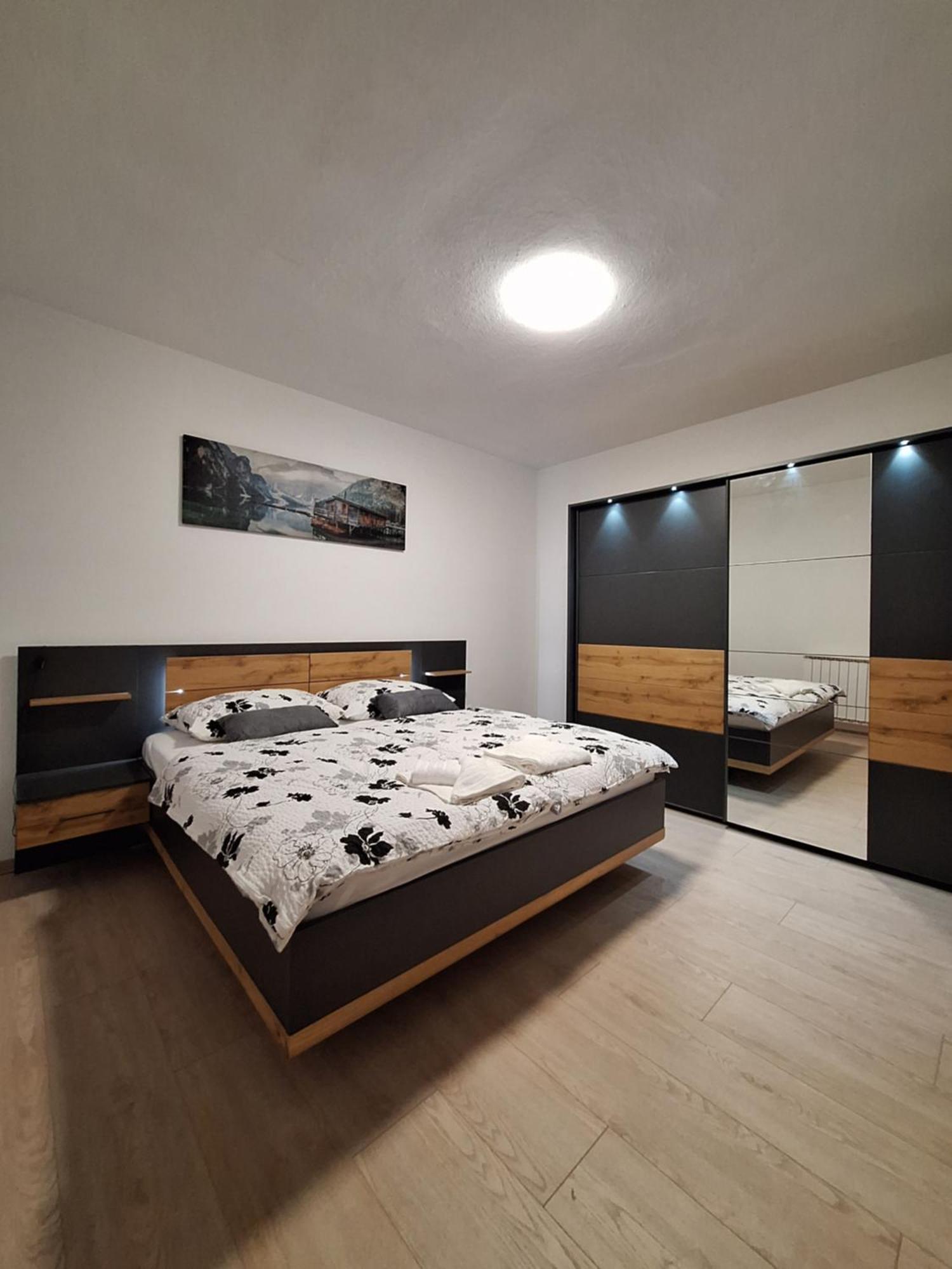 Apartma Kanal エクステリア 写真