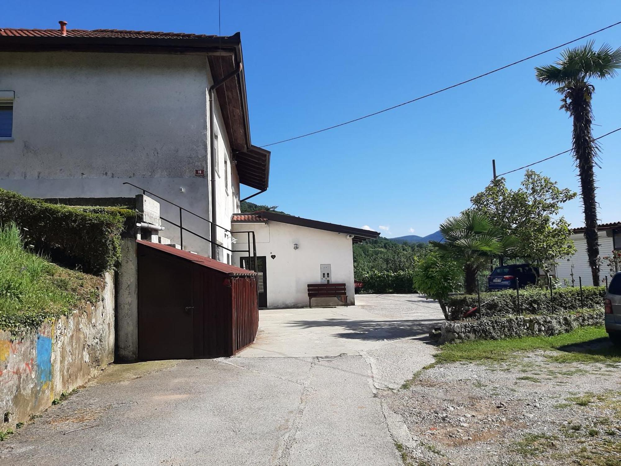 Apartma Kanal エクステリア 写真